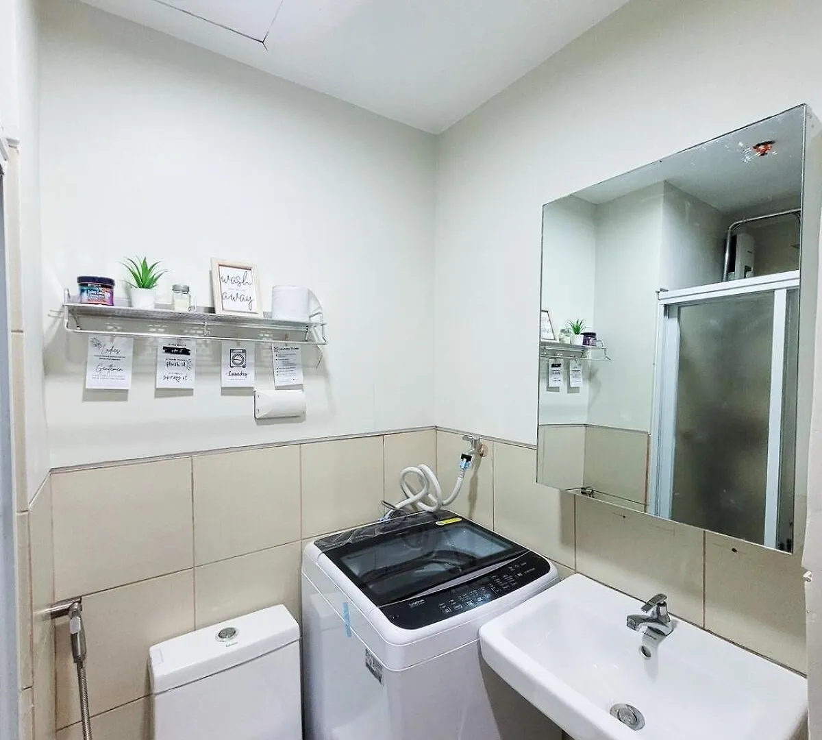 An-Dy'S Point, Field Residences Manila Apartment