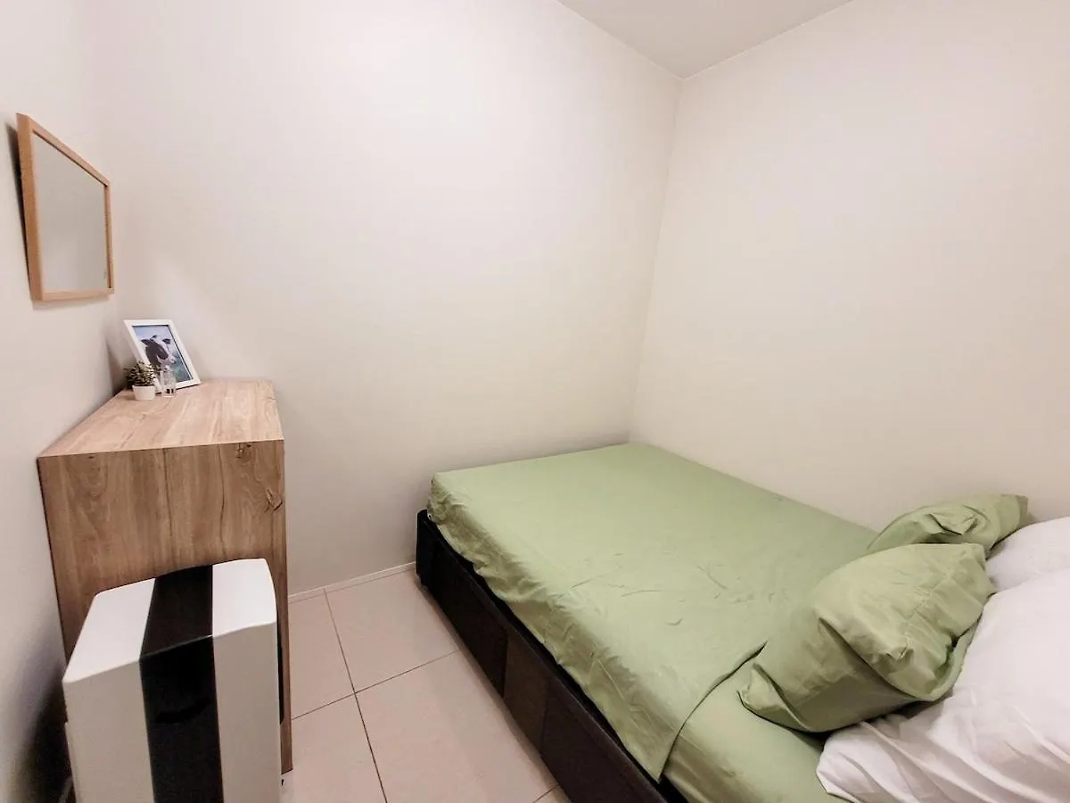 An-Dy'S Point, Field Residences Manila Apartment